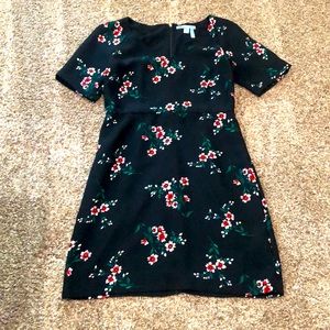 Draper James floral v neck dress